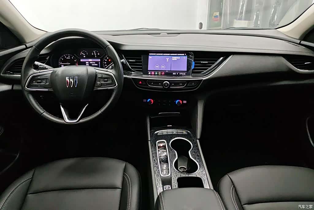 Buick Regal, 2025 12