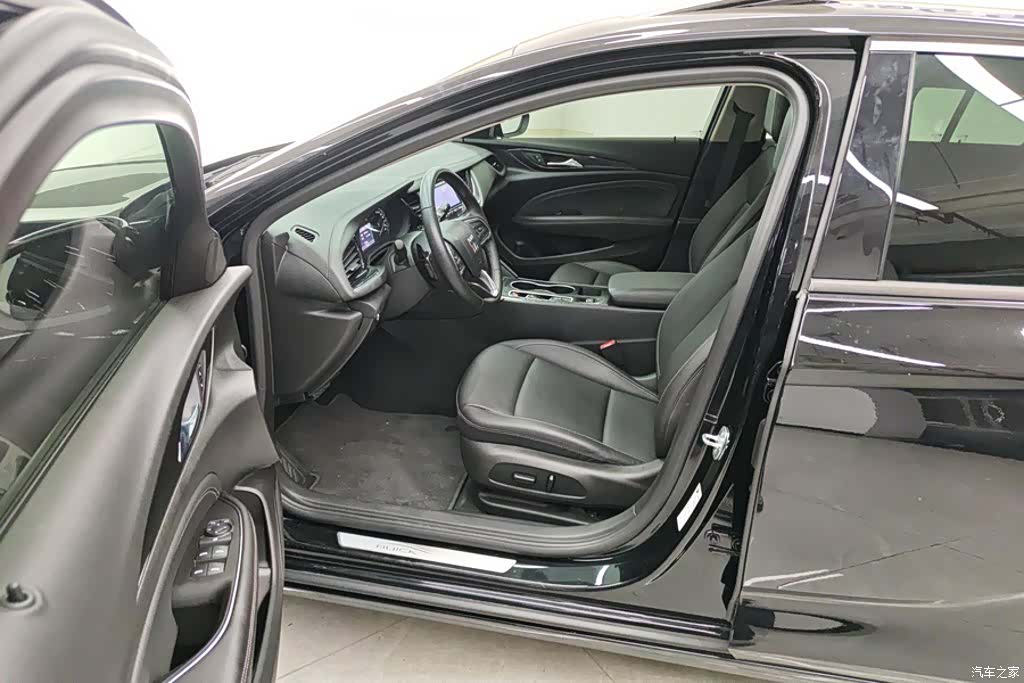 Buick Regal, 2025 9