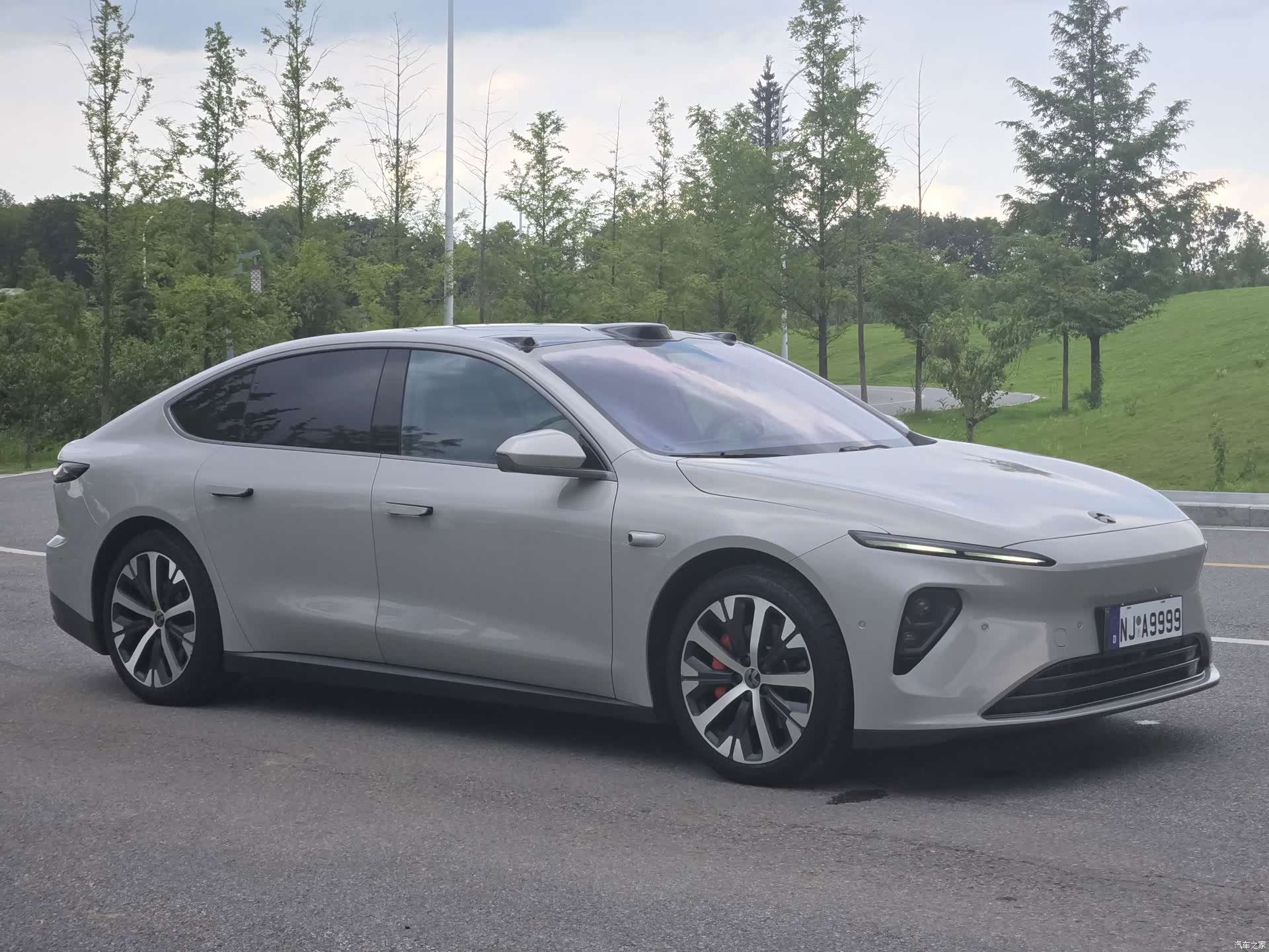NIO ET7, 2022 все фото