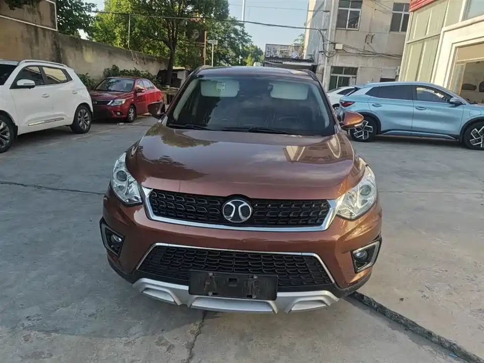 BAIC Shenbao X35