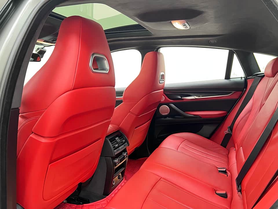 BMW X6 M