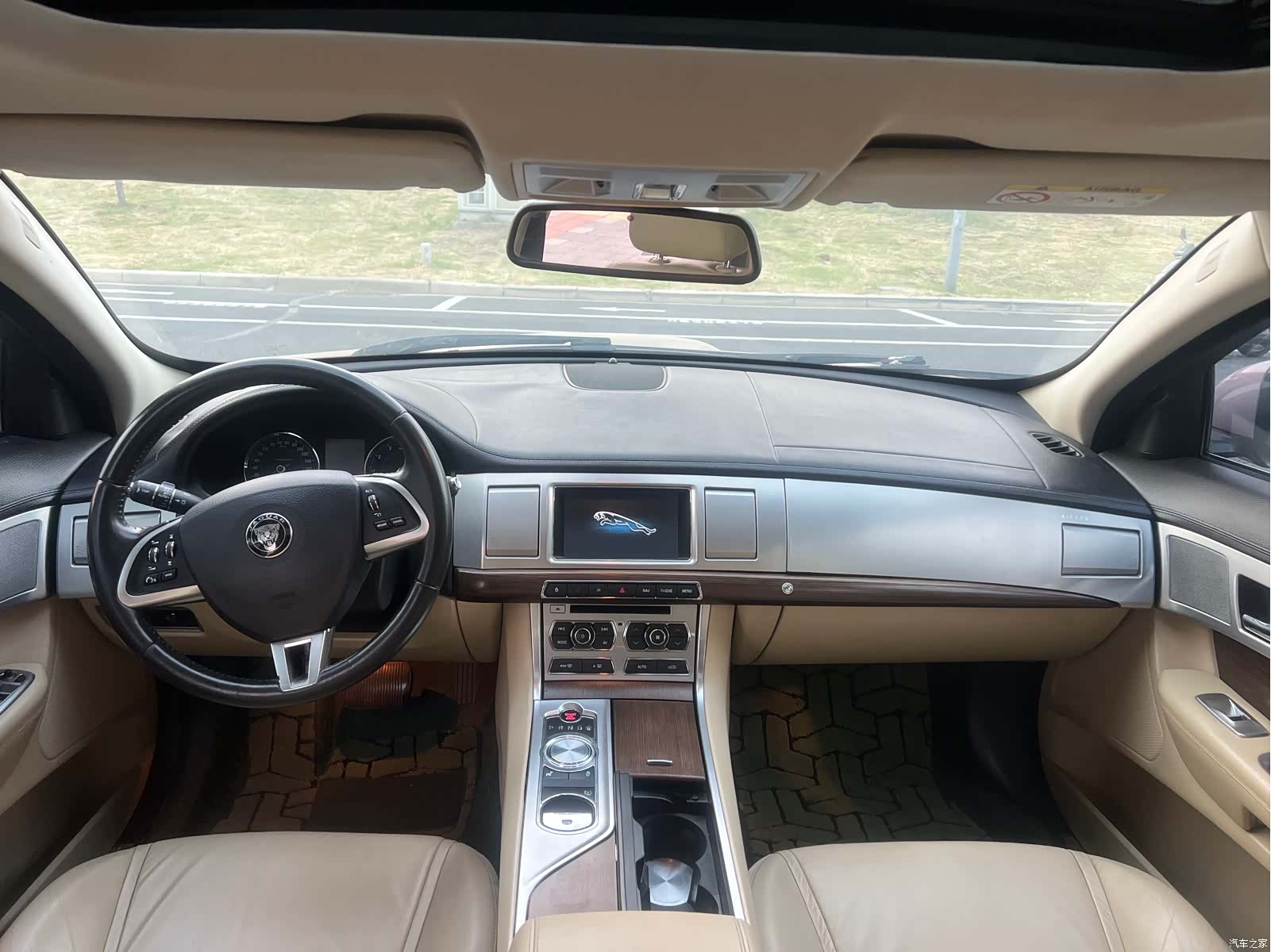 Jaguar XF, 2014 6