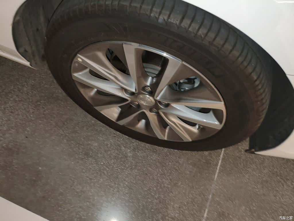 Buick GL6, 2022 8