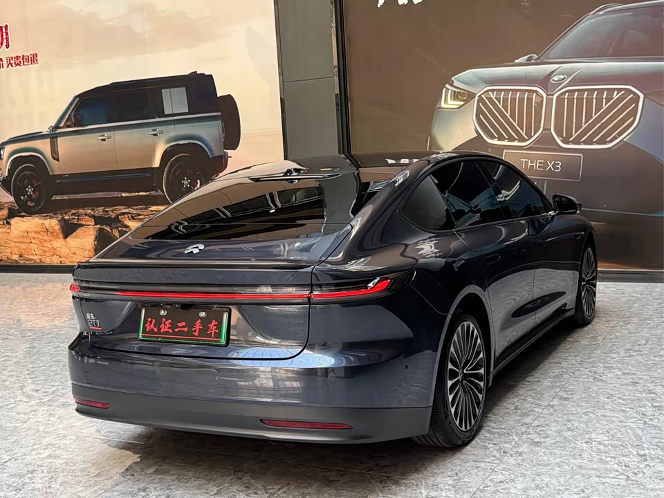 NIO ET7