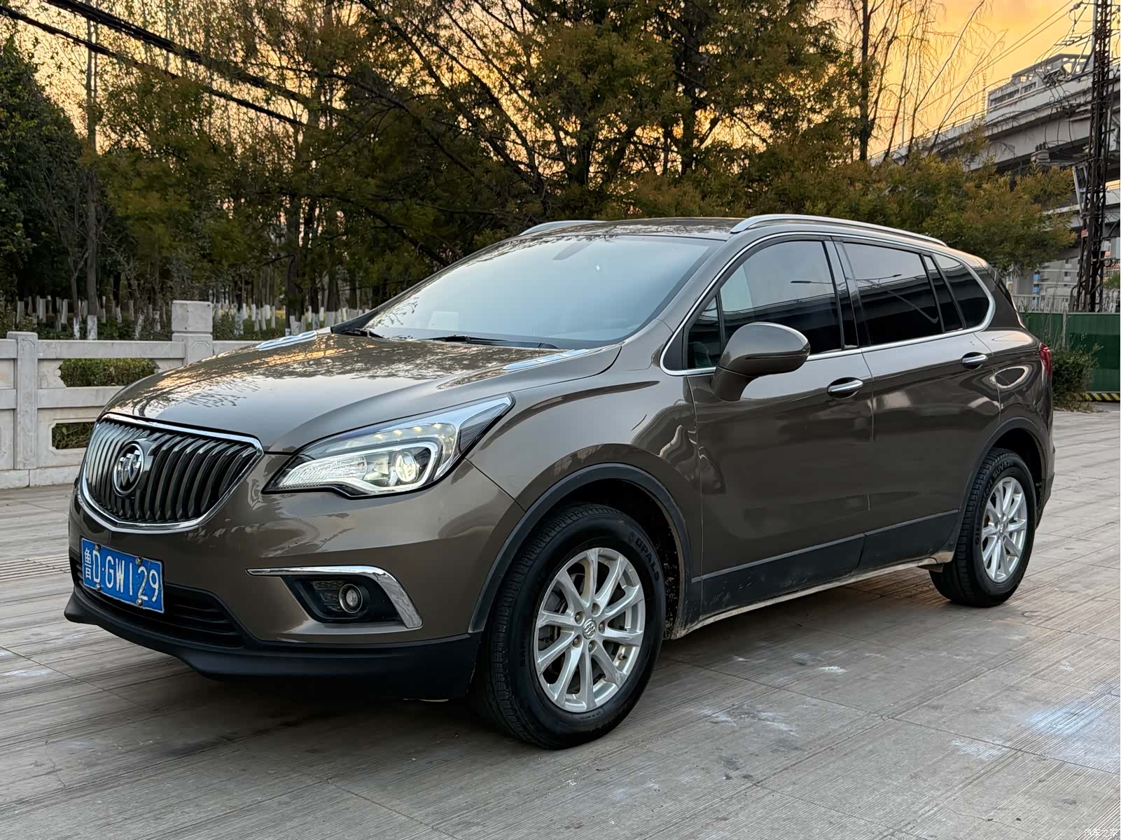 Buick Envision Plus, 2017 1