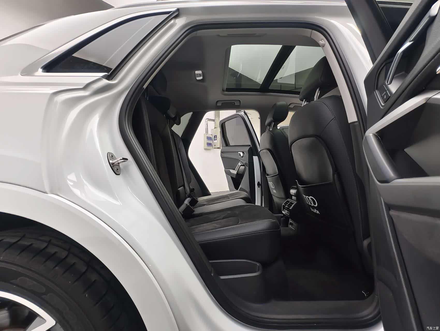 Audi Q3, 2023 9