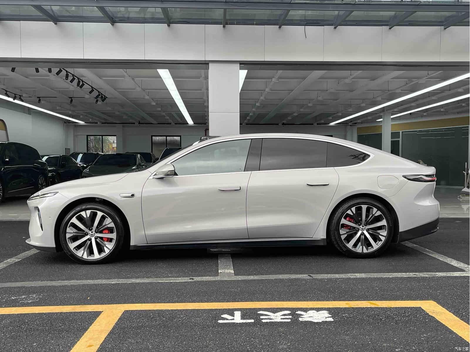 NIO ET7, 2022 8