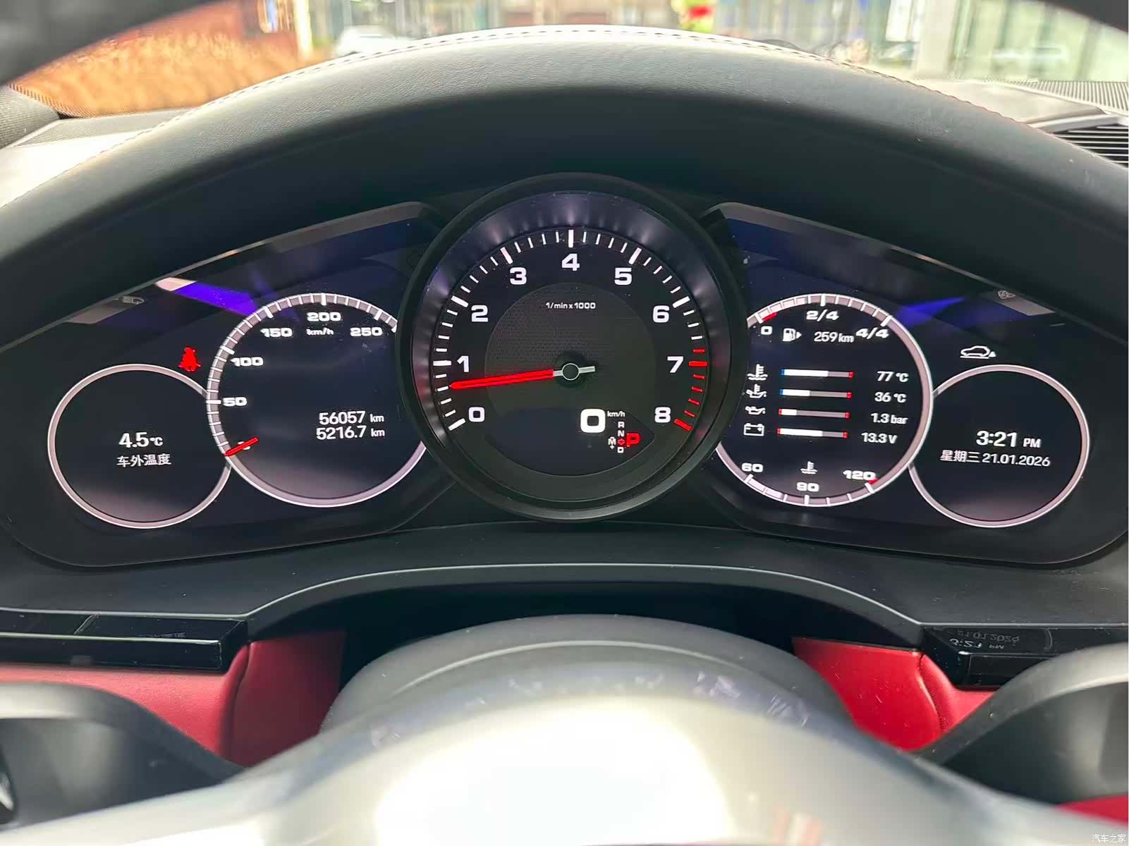 Porsche Cayenne, 2022 все фото
