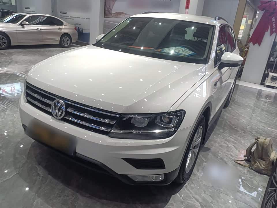 Volkswagen Tiguan L