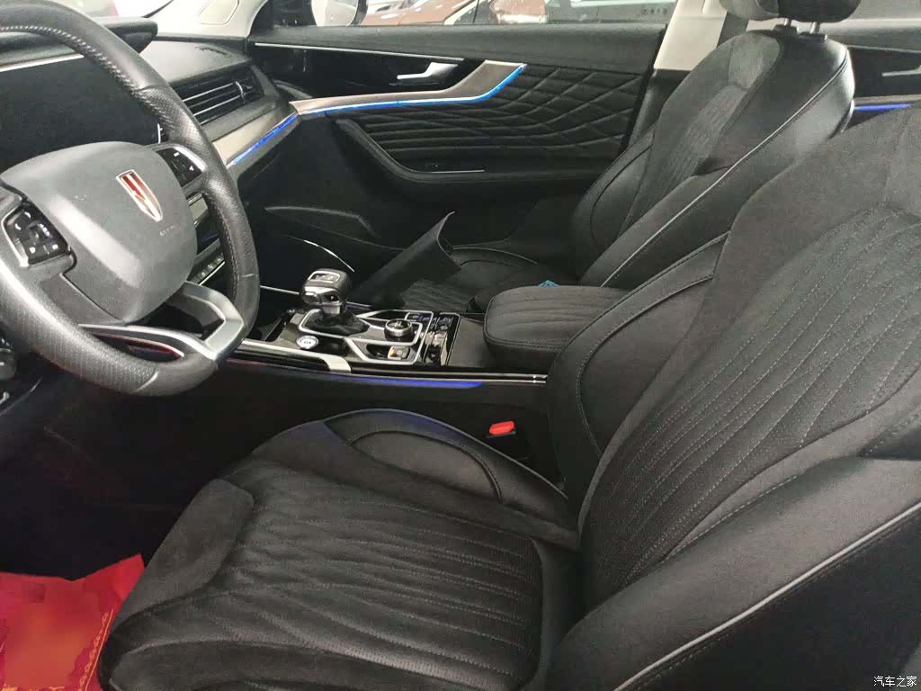 Hongqi HS5, 2023 11