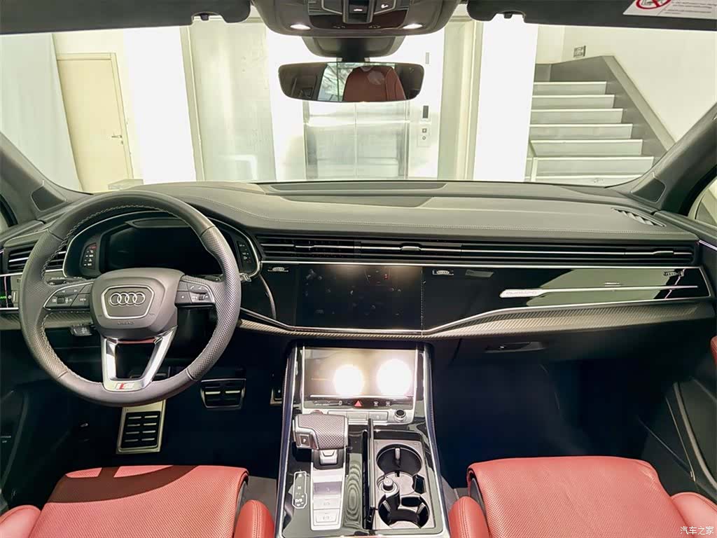 Audi Q7, 2024 6