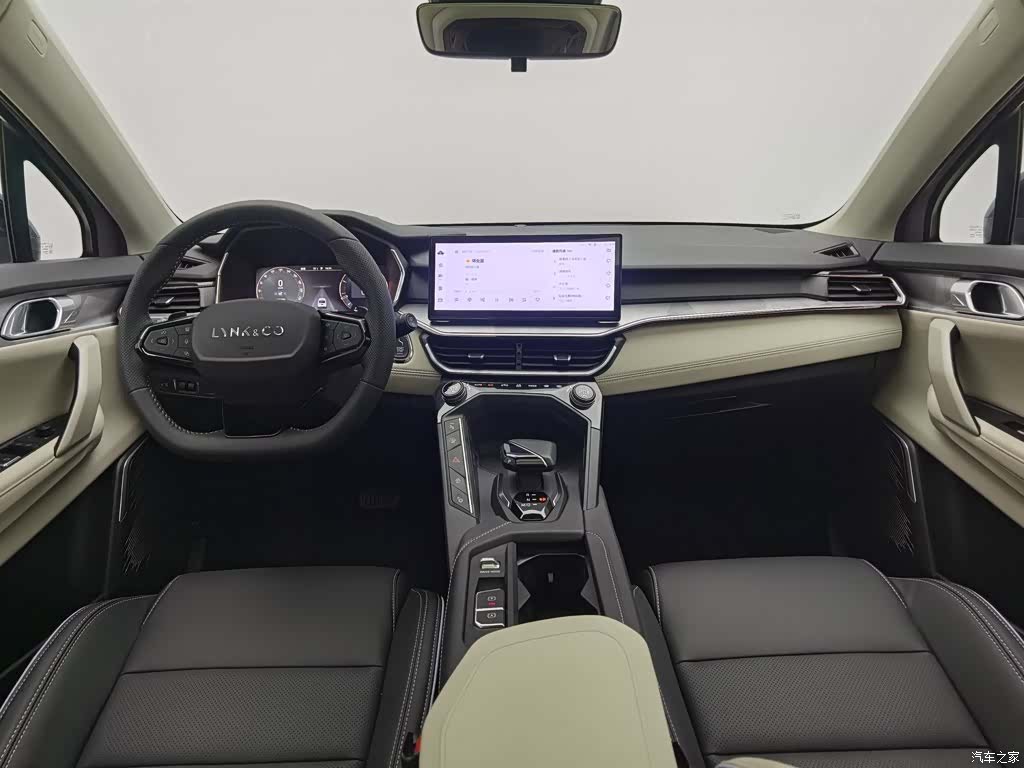 Lynk & Co 02, 2024 все фото