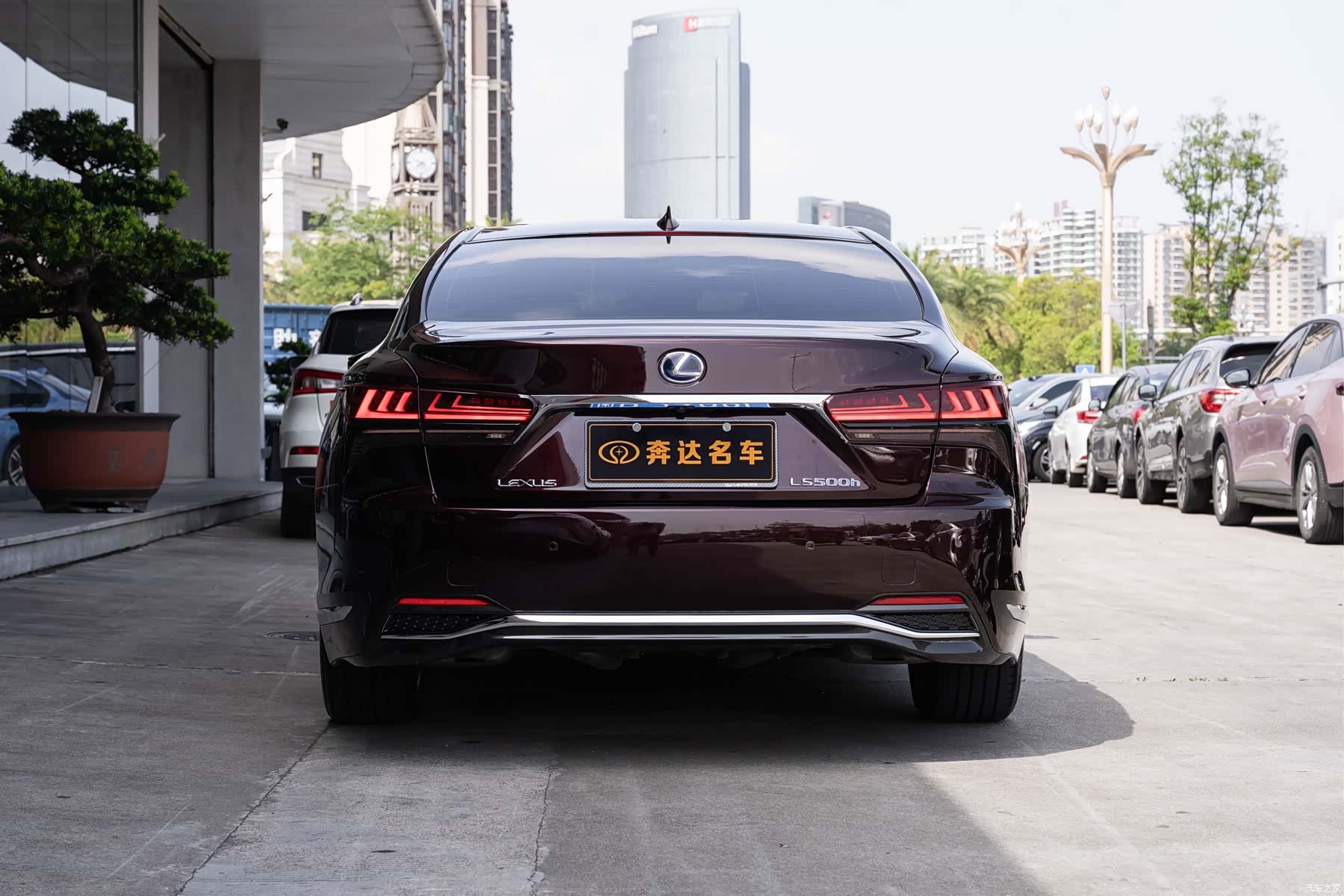 Lexus LS, 2022 все фото