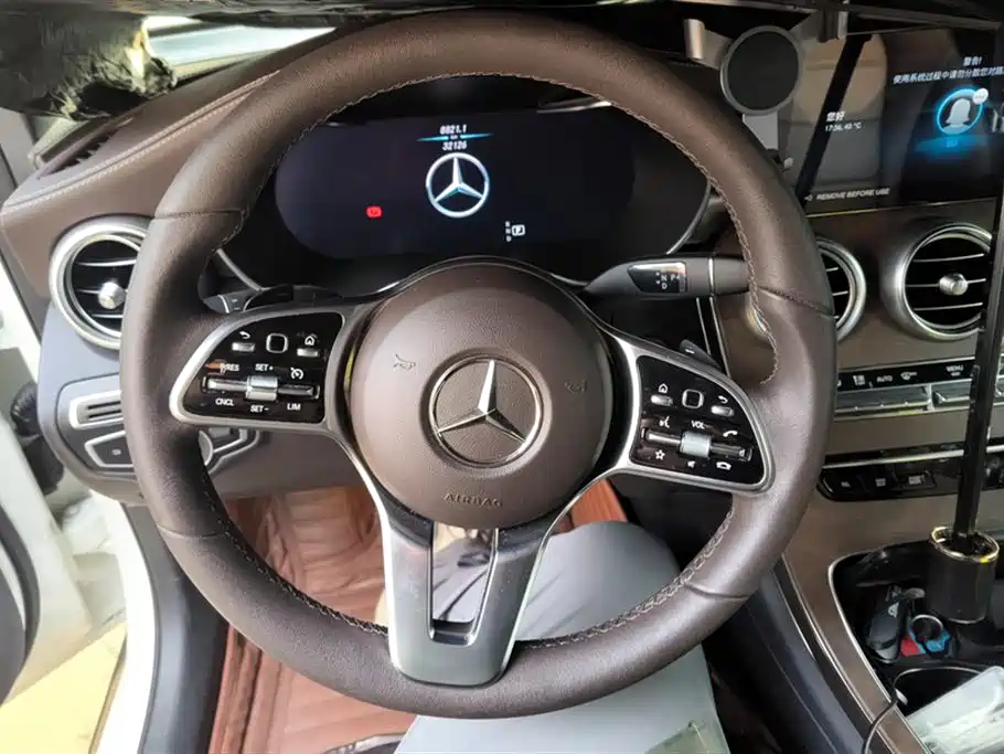 Mercedes-Benz GLC Mercedes-Benz GLC