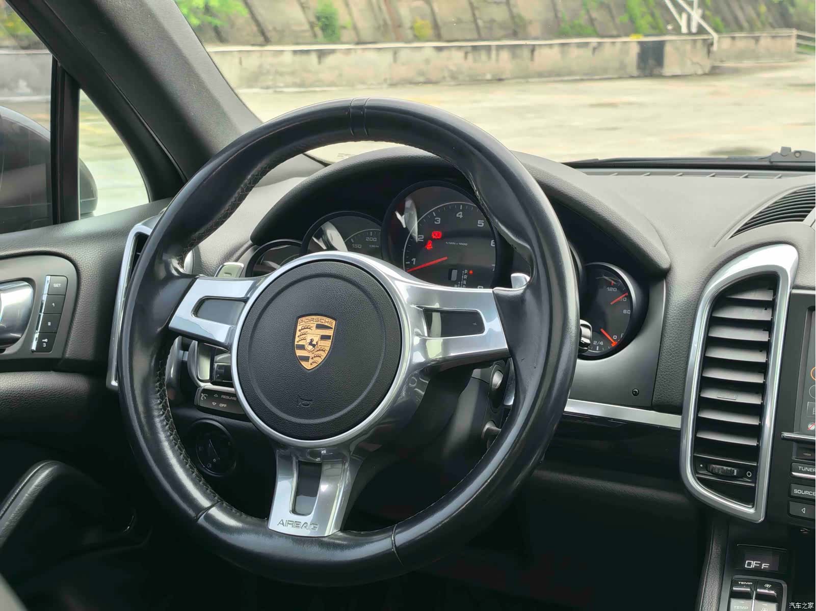 Porsche Cayenne, 2014 9