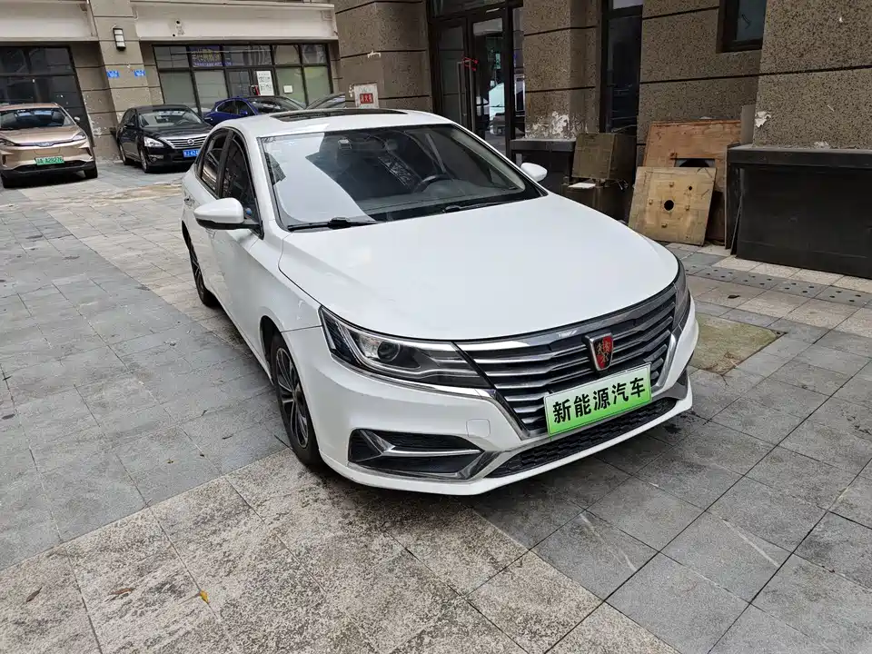 Roewe i6
