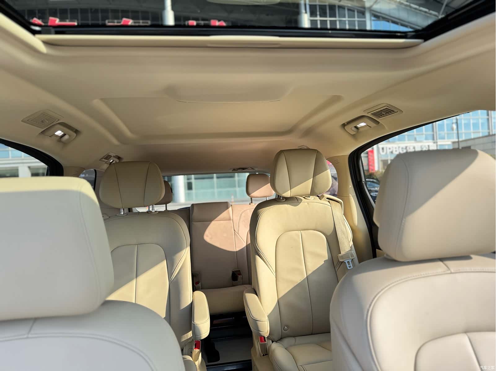 Buick GL8, 2023 4