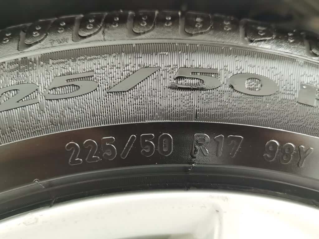 Audi A4L, 2017 24