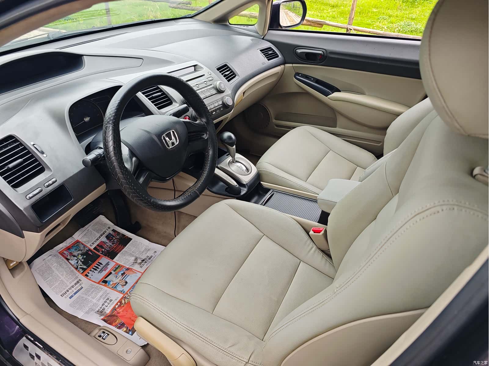 Honda Civic, 2011 все фото