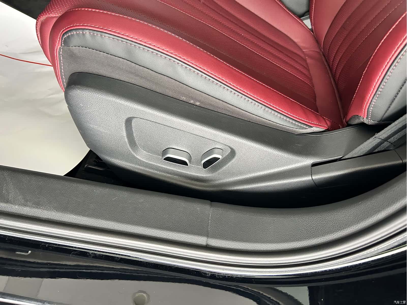 Hongqi H5, 2023 16