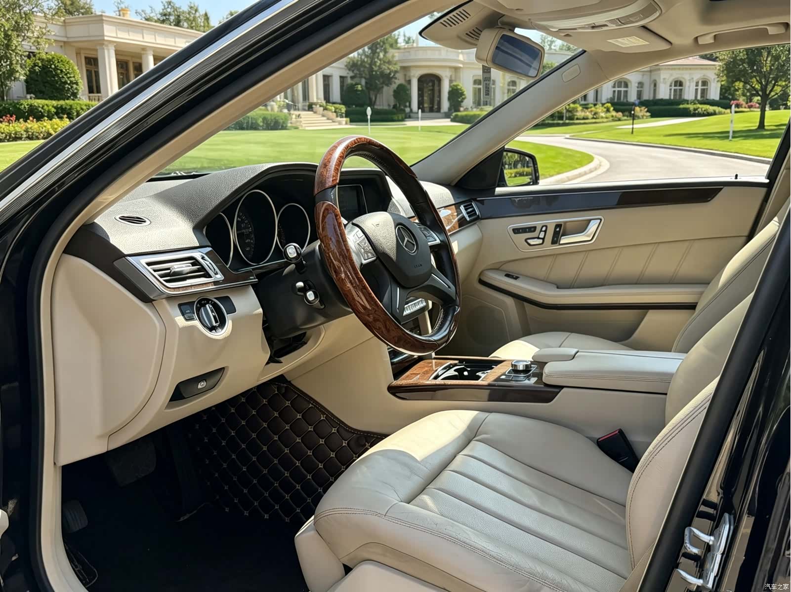 Mercedes-Benz E-Class, 2014 4