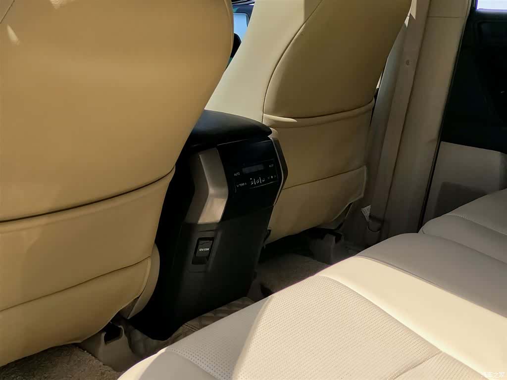Toyota Prado, 2014 9