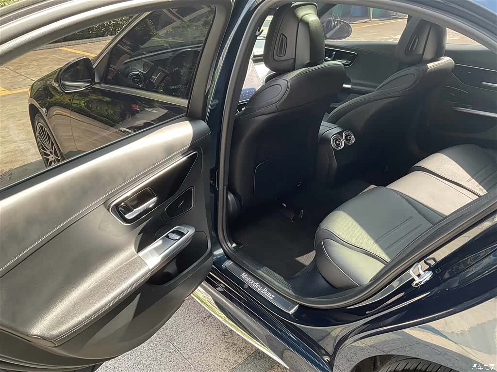 Mercedes-Benz C-Class, 2023 8