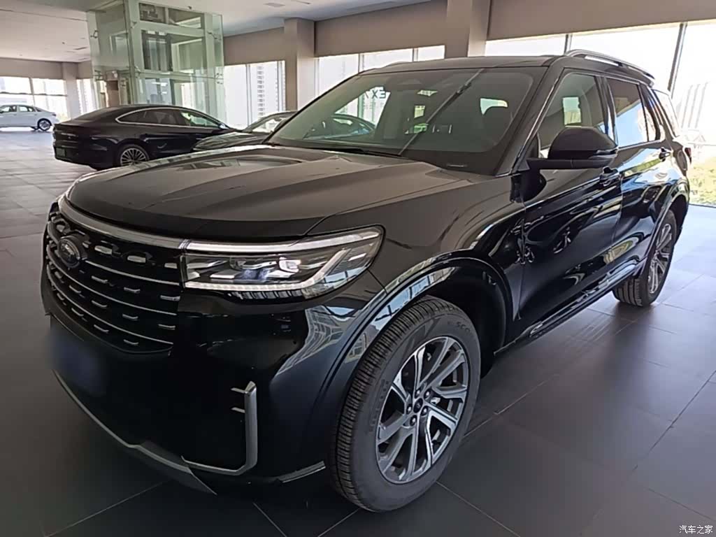 Ford Explorer, 2025 1