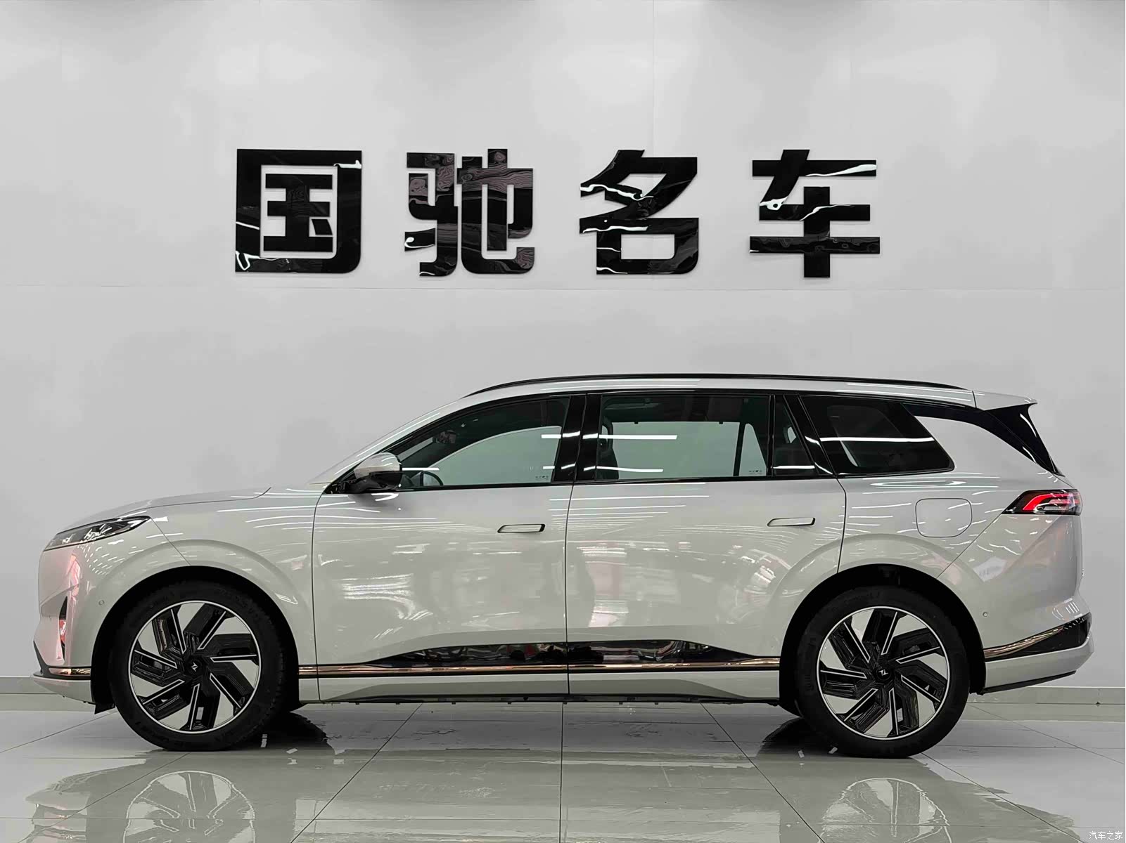 DongFeng eπ008, 2025 3