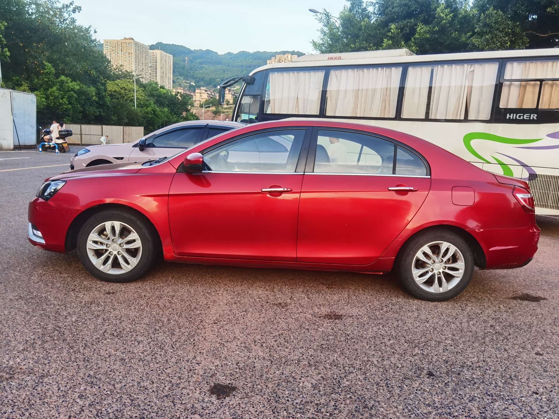 Geely Emgrand, 2015 4