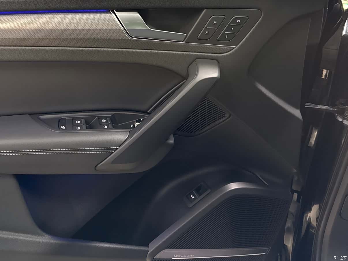 Audi Q5L, 2022 13