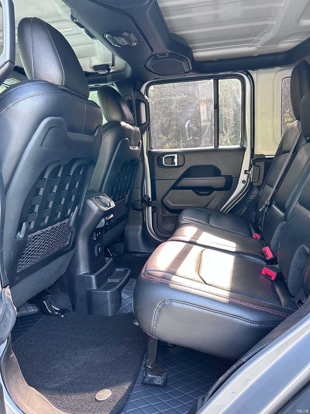 Jeep Wrangler, 2021 12