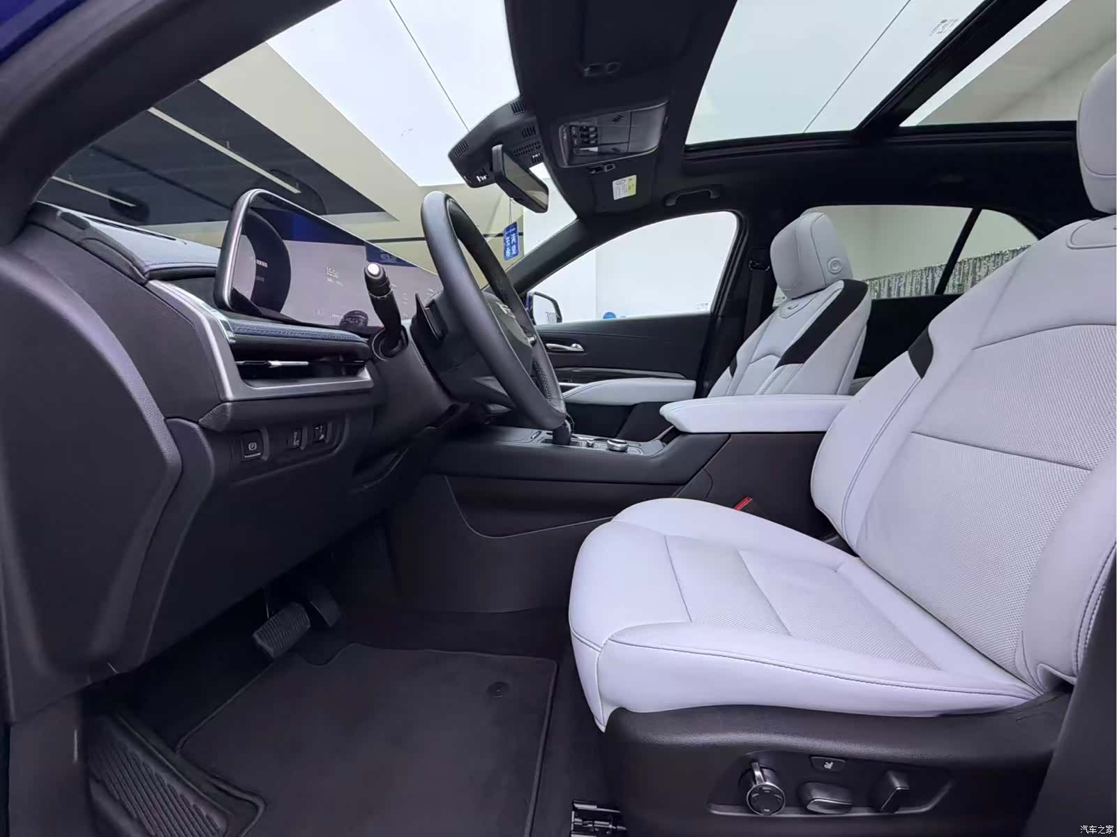 Cadillac XT4, 2024 4