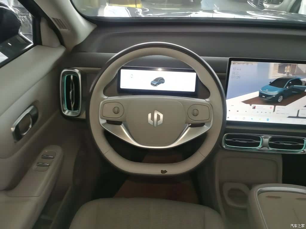 Leapmotor B10, 2025 11
