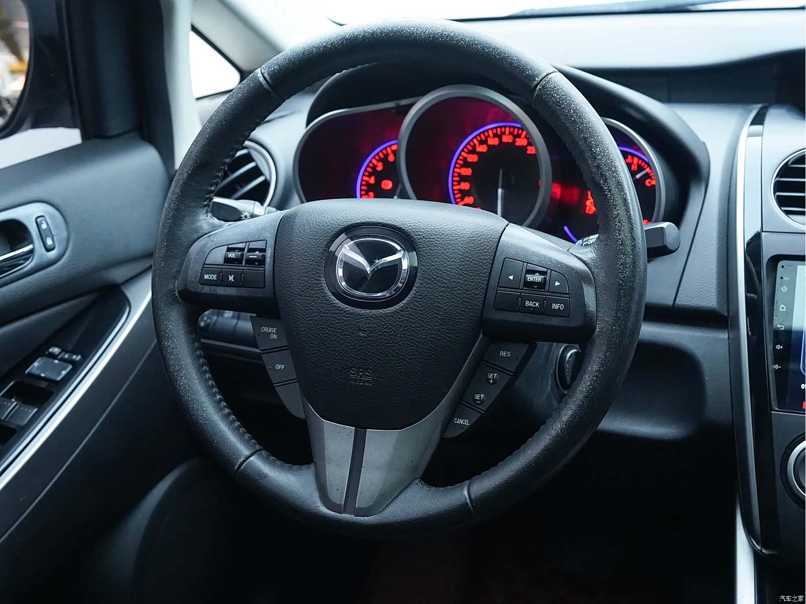 Mazda CX-7, 2011 22