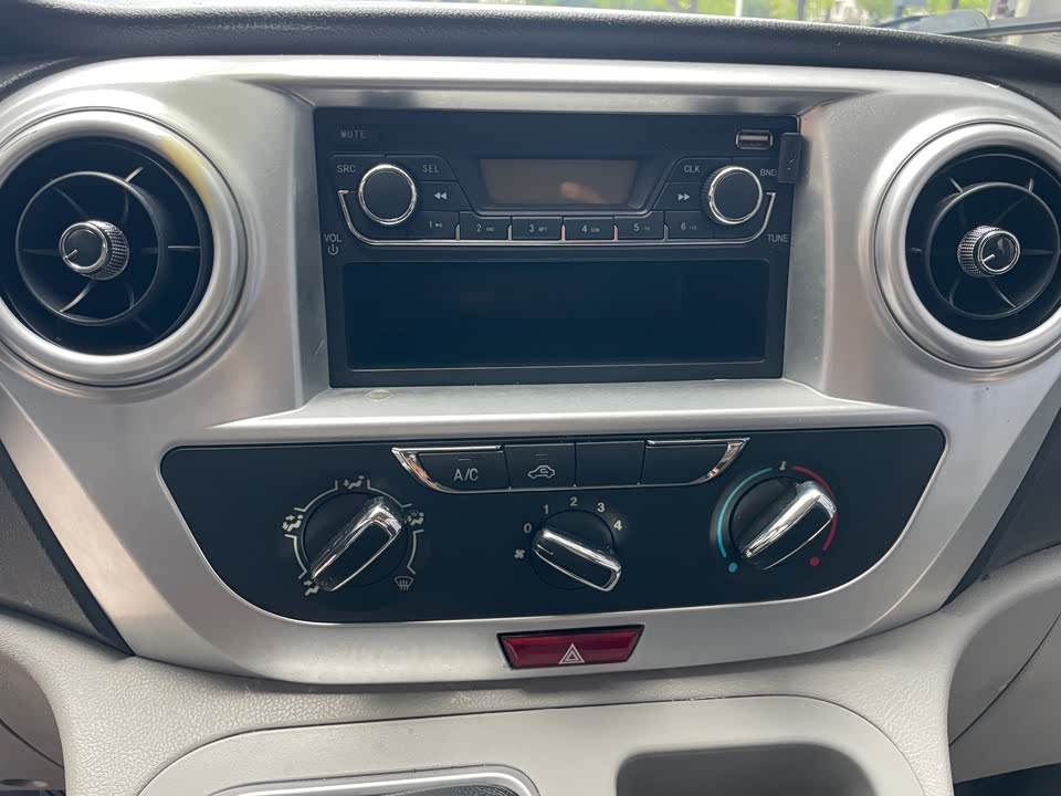 JAC Refine Ruifeng M3