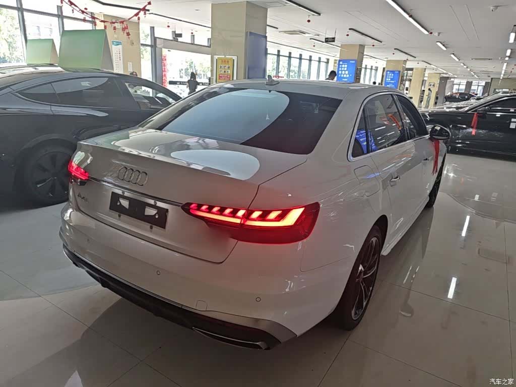 Audi A4L, 2021 7