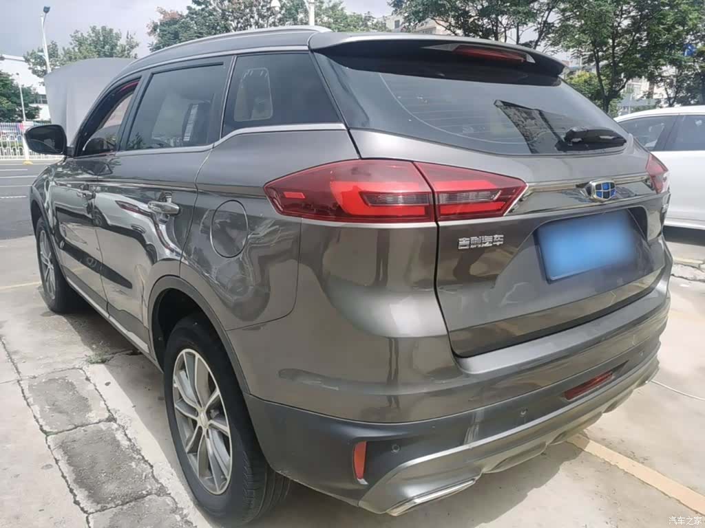 Geely Boyue, 2018 все фото