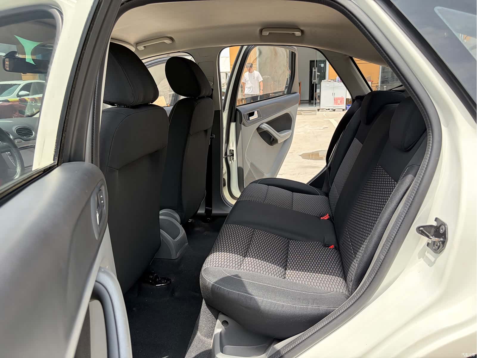 Ford Focus, 2014 12