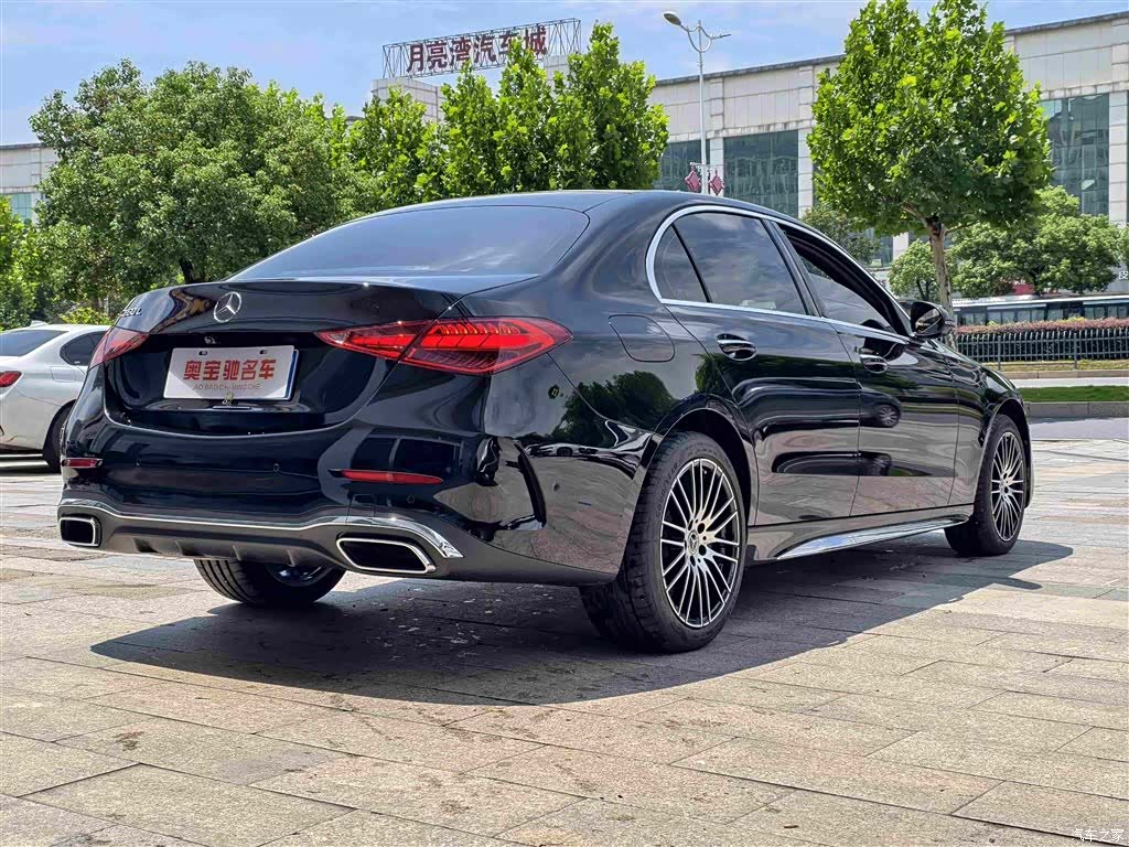 Mercedes-Benz C-Class, 2026 13