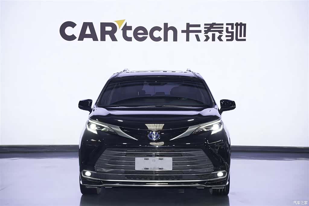 Toyota Sienna, 2024 2