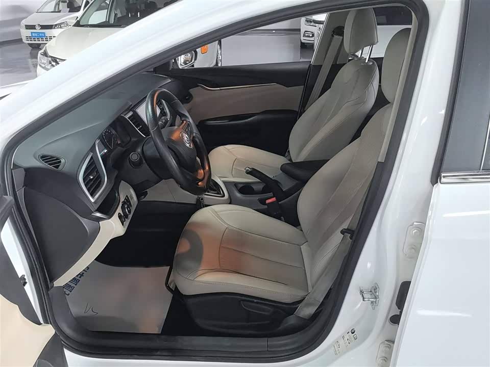 Buick Yinglang