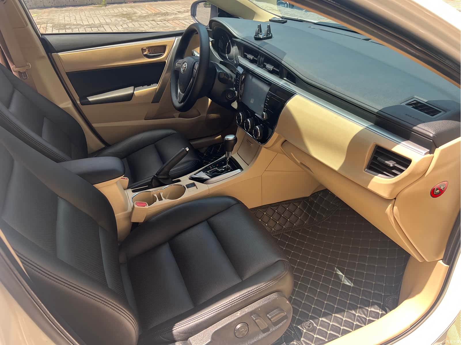 Toyota Corolla, 2014 11
