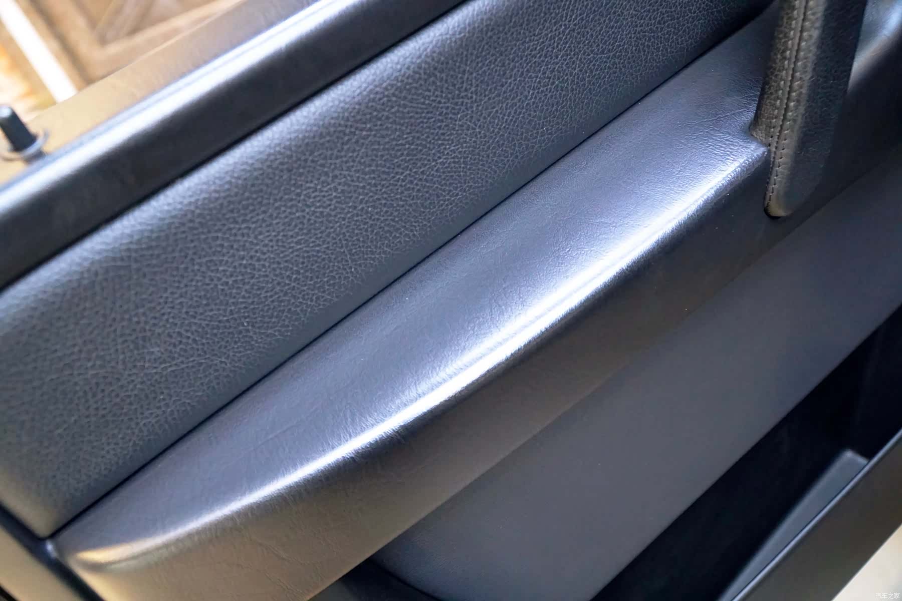 Mercedes-Benz G-Class, 2015 13