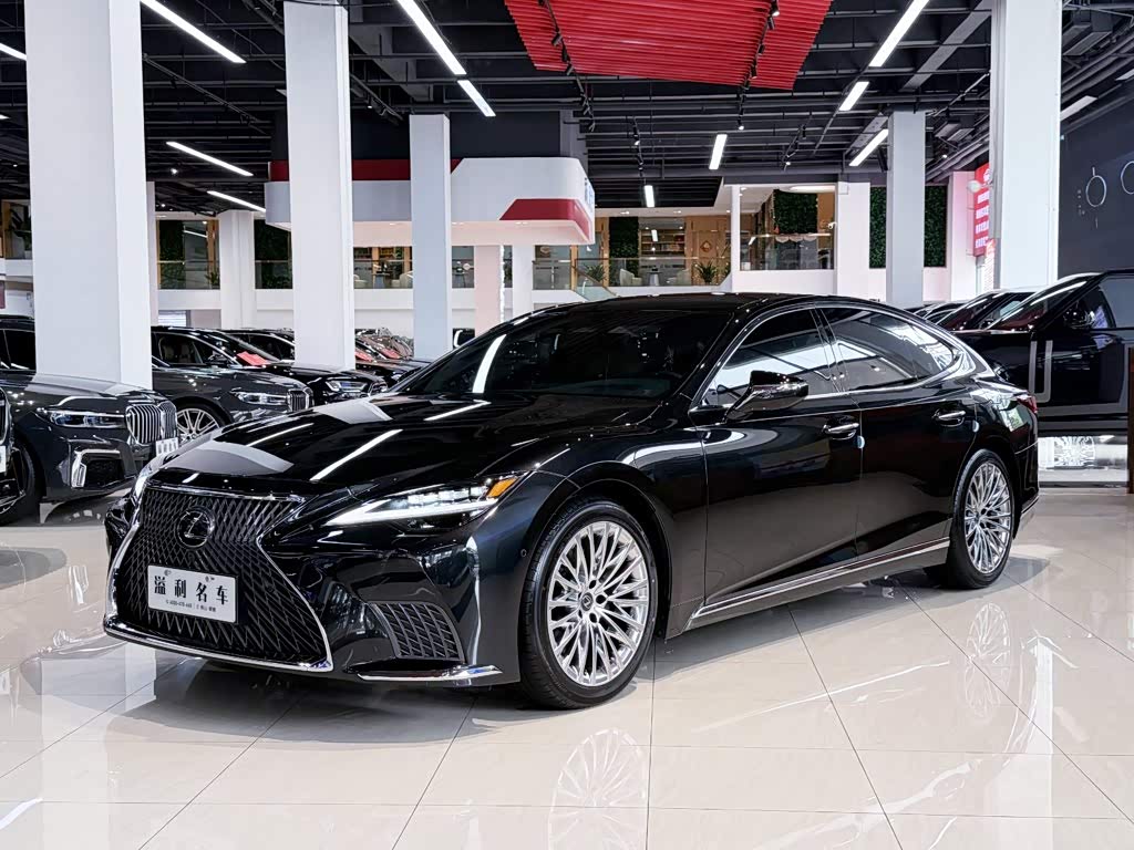 Lexus LS