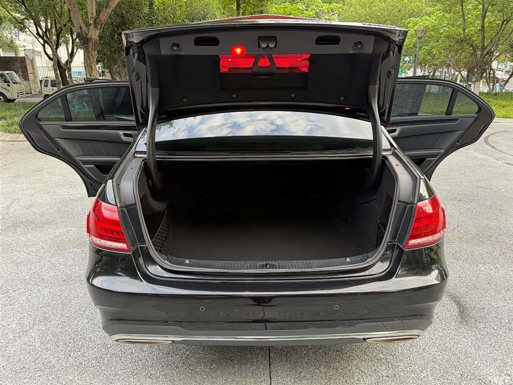 Mercedes-Benz E-Class, 2015 27