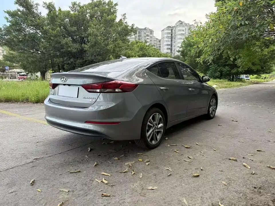 Hyundai Lead