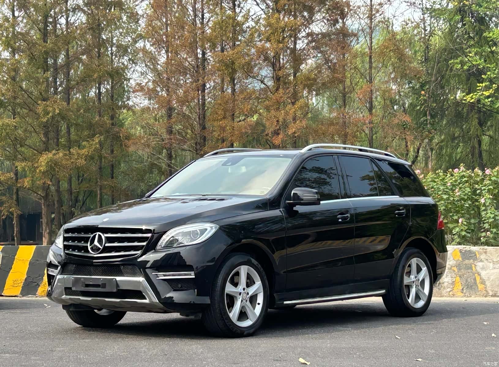 Mercedes-Benz M-Class, 2015 1