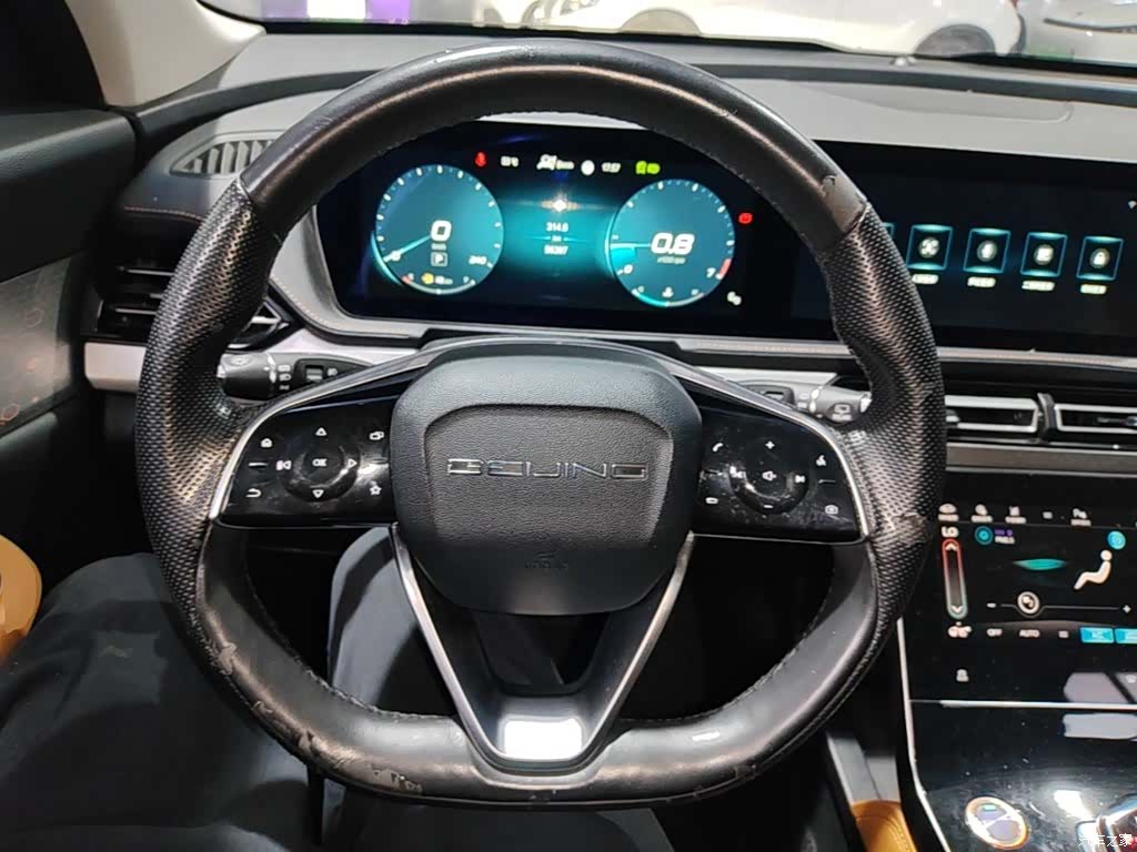 BAIC X7, 2020 11