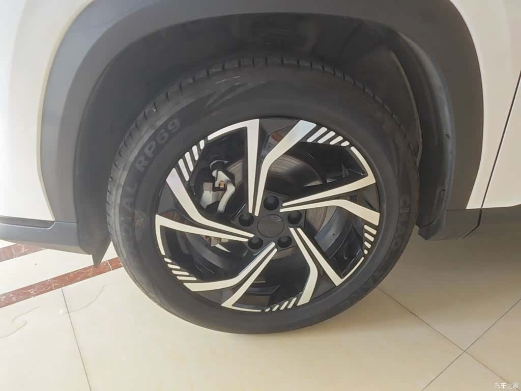 Geely Boyue, 2023 23